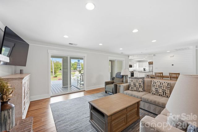 12109 Eastfield Road, Huntersville, NC 28078