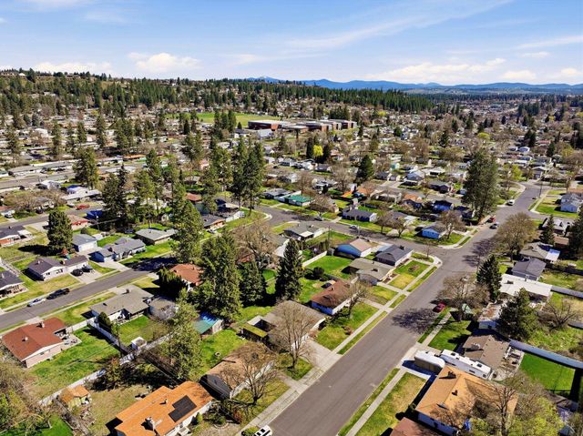 3010 W BISMARK Ave, Spokane, WA 99205