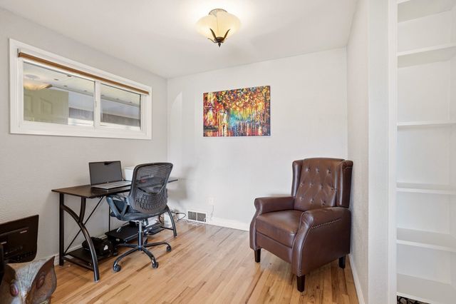 3010 W BISMARK Ave, Spokane, WA 99205