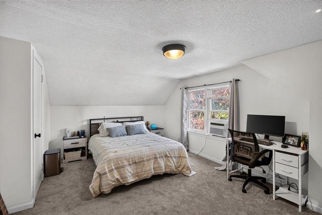 20 Westernview Cir, East Longmeadow, MA 01028