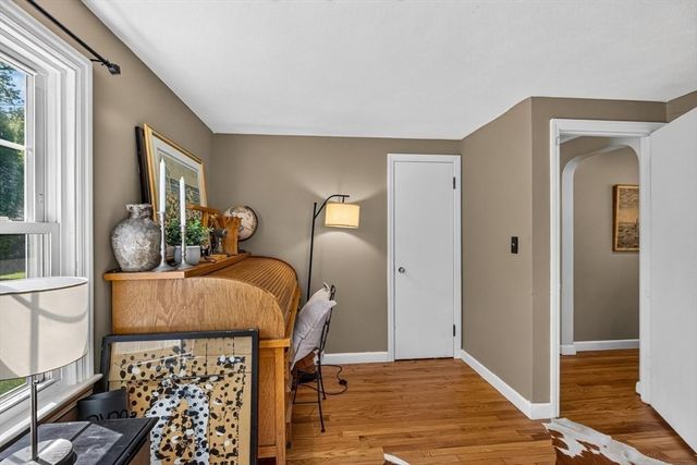 20 Westernview Cir, East Longmeadow, MA 01028