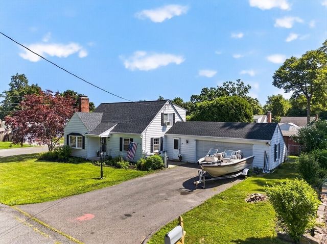 20 Westernview Cir, East Longmeadow, MA 01028