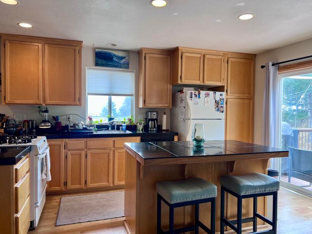 151 Redwood Road, Shelter Cove, CA 95589