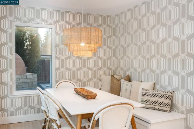 835 Richard Ln, Danville, CA 94526