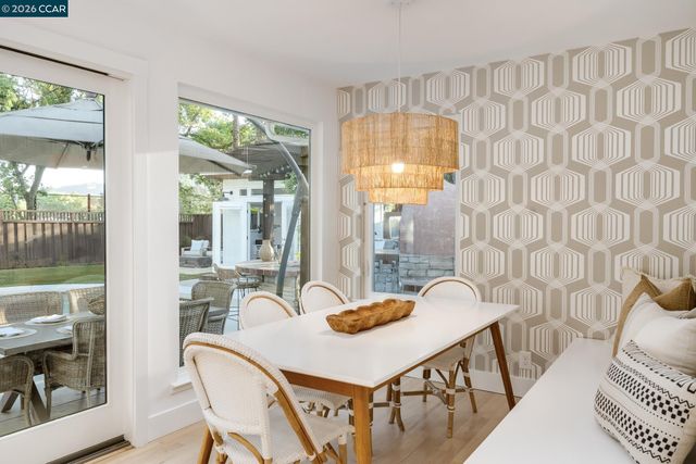 835 Richard Ln, Danville, CA 94526