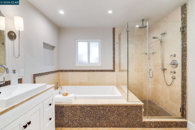 835 Richard Ln, Danville, CA 94526