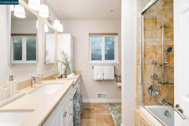 835 Richard Ln, Danville, CA 94526