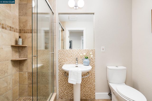 835 Richard Ln, Danville, CA 94526