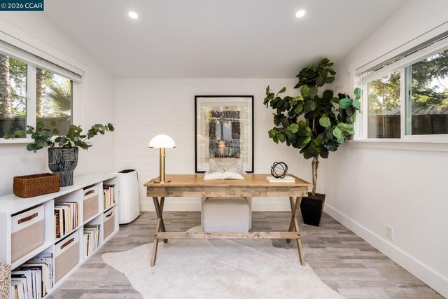 835 Richard Ln, Danville, CA 94526