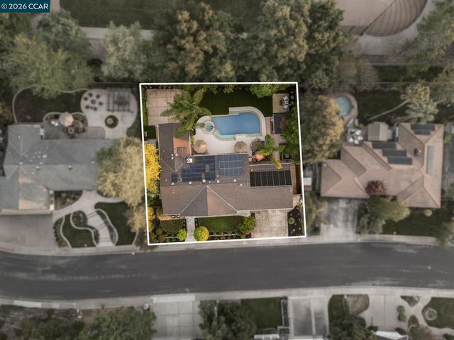 835 Richard Ln, Danville, CA 94526