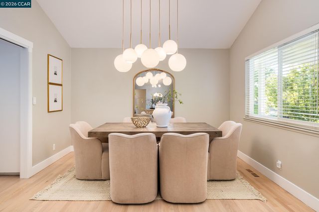 835 Richard Ln, Danville, CA 94526