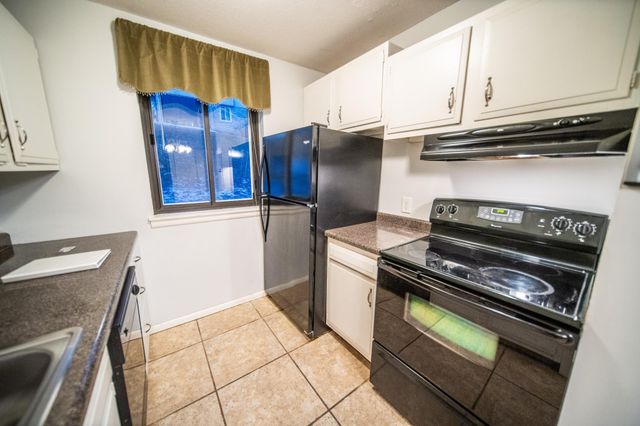 358 Elton Hills Drive NW 11, Rochester, MN 55901