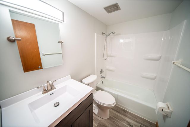 358 Elton Hills Drive NW 11, Rochester, MN 55901