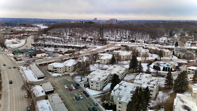 358 Elton Hills Drive NW 11, Rochester, MN 55901