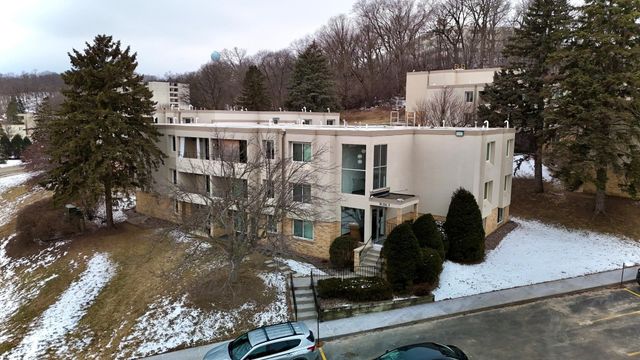 358 Elton Hills Drive NW 11, Rochester, MN 55901