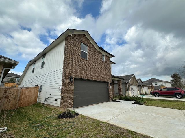 1908 Velvet Oak Ln, Conroe, TX 77304