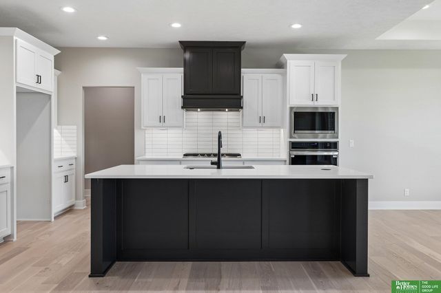 21416 Morning View Drive, Elkhorn, NE 68022