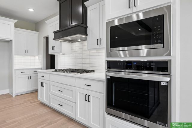 21416 Morning View Drive, Elkhorn, NE 68022