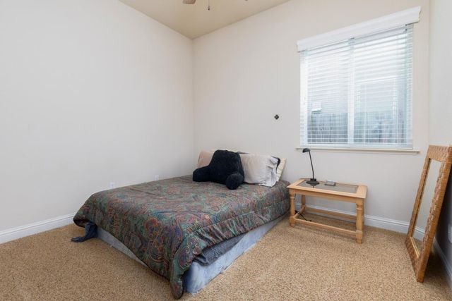 1827 N Joshua Avenue, Clovis, CA 93619