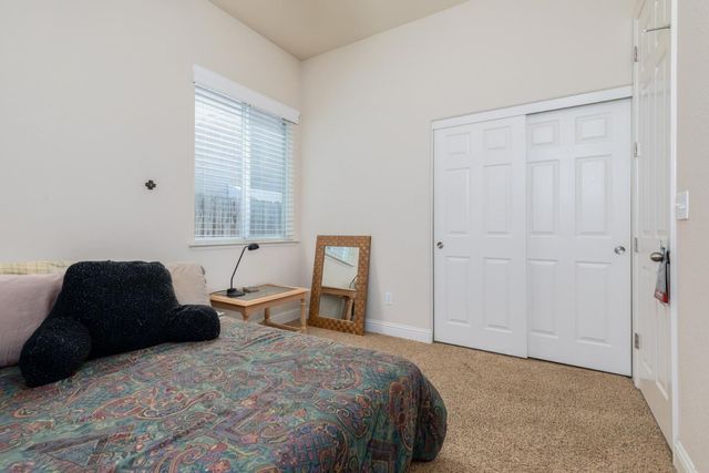 1827 N Joshua Avenue, Clovis, CA 93619