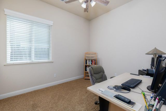 1827 N Joshua Avenue, Clovis, CA 93619