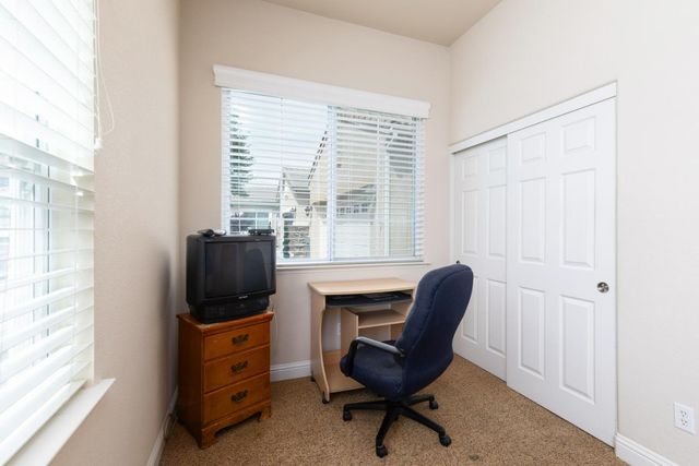 1827 N Joshua Avenue, Clovis, CA 93619