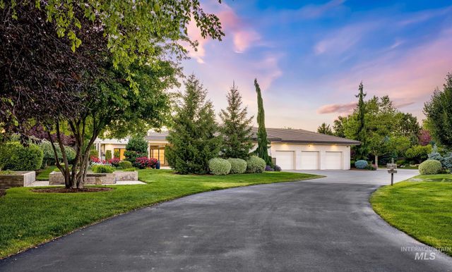 2020 E Barclay, Meridian, ID 83646