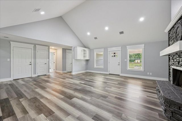 8679 Massey Lake Road, Silsbee, TX 77656