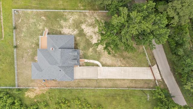 8679 Massey Lake Road, Silsbee, TX 77656