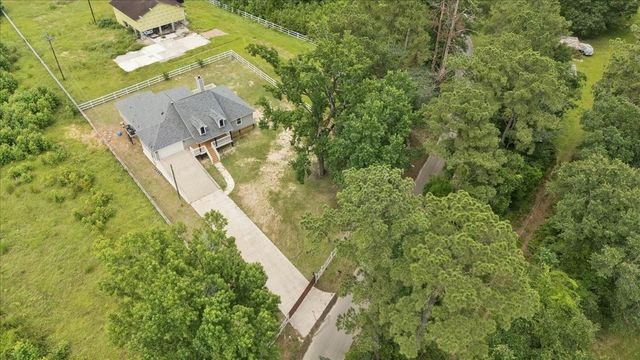 8679 Massey Lake Road, Silsbee, TX 77656