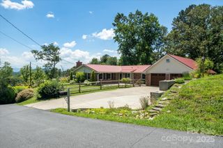 88 Gibson Road, Asheville, NC 28804