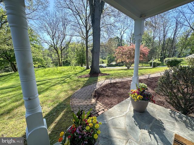 370 HIGHLAND RD, West Chester, PA 19382