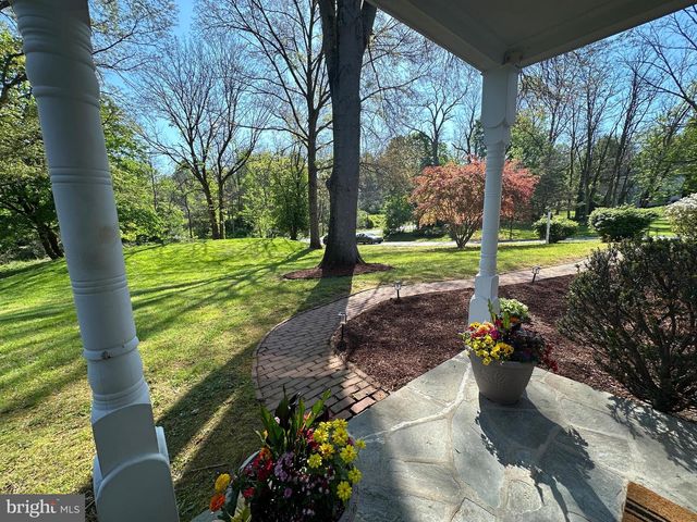 370 HIGHLAND RD, West Chester, PA 19382
