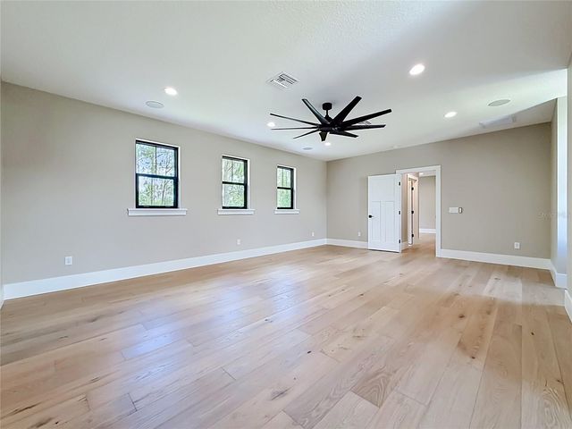 405 LONG AND WINDING ROAD, Howey In The Hills, FL 34737