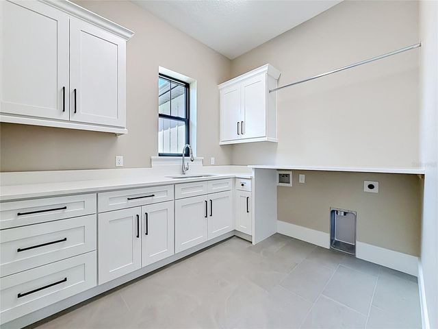405 LONG AND WINDING ROAD, Howey In The Hills, FL 34737