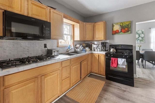 9 Odonnell Avenue, Warwick, RI 02886