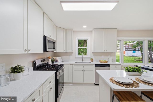 14632 LOCUSTWOOD LN, Silver Spring, MD 20905