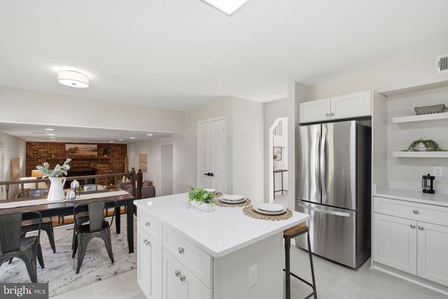 14632 LOCUSTWOOD LN, Silver Spring, MD 20905