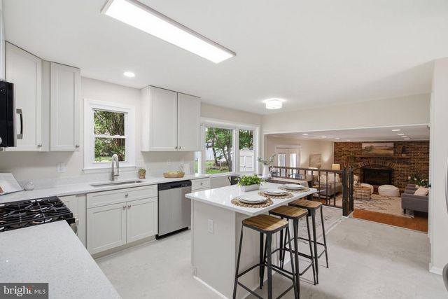 14632 LOCUSTWOOD LN, Silver Spring, MD 20905