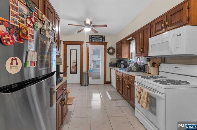 179 Dewey Avenue, Totowa, NJ 07512