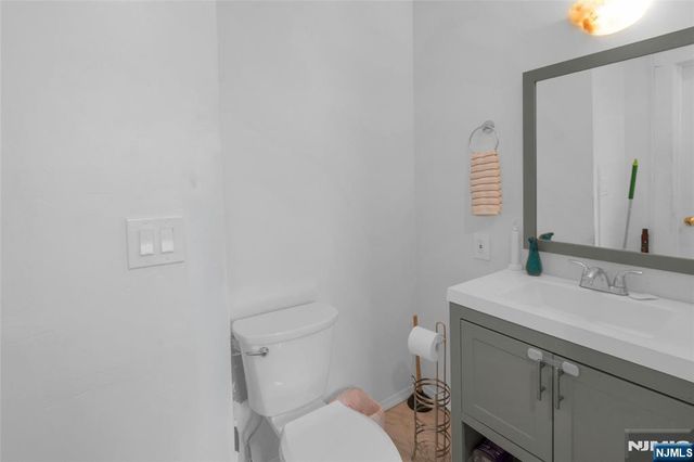 179 Dewey Avenue, Totowa, NJ 07512