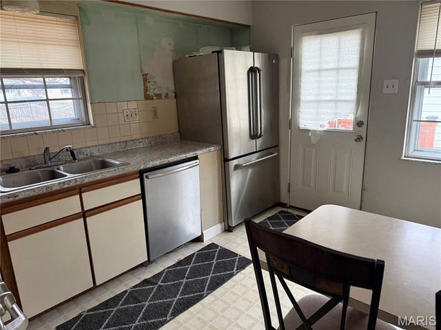 6910 W A Street, Belleville, IL 62223