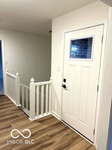 10712 Downing Street, Carmel, IN 46033