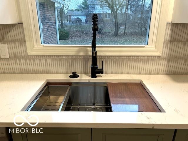 10712 Downing Street, Carmel, IN 46033