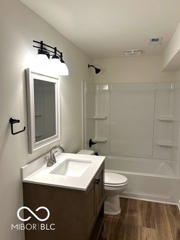 10712 Downing Street, Carmel, IN 46033