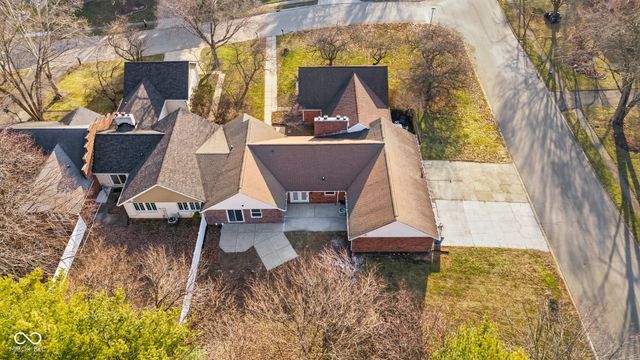 10712 Downing Street, Carmel, IN 46033