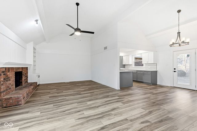 10712 Downing Street, Carmel, IN 46033