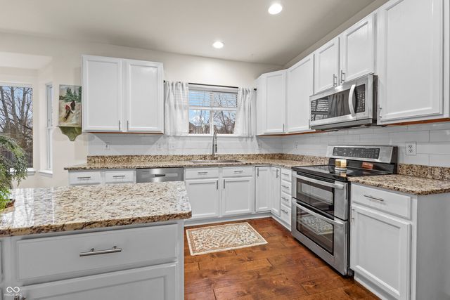 9989 Brightwater Drive, Fishers, IN 46038