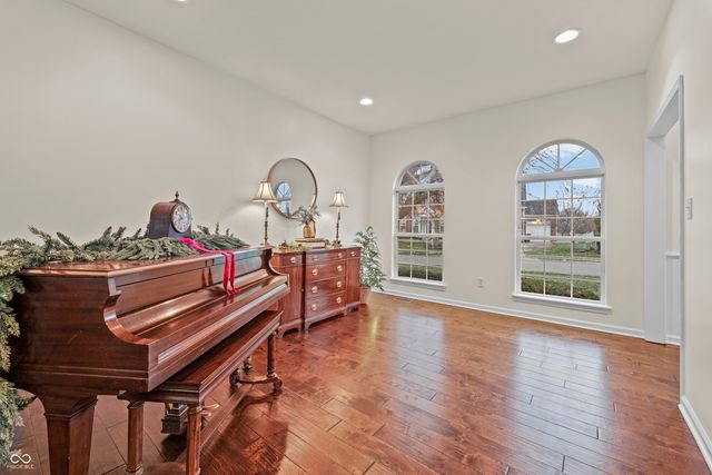 9989 Brightwater Drive, Fishers, IN 46038