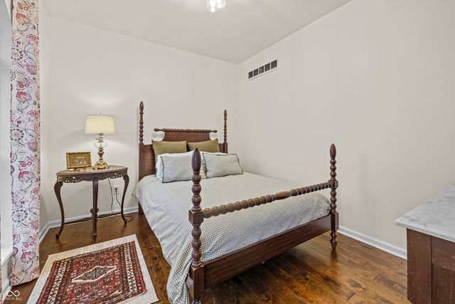 9989 Brightwater Drive, Fishers, IN 46038